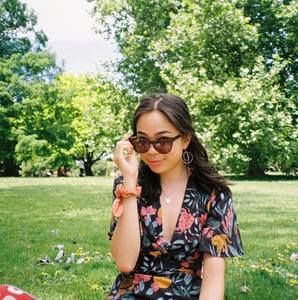 Meet your Posher, Sabrina